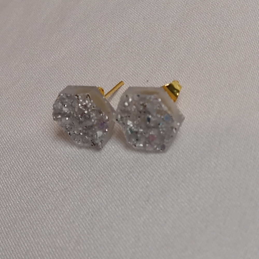 5/$25 Hand Crafted Silver Sparkle Earrings - Picture 3 of 3